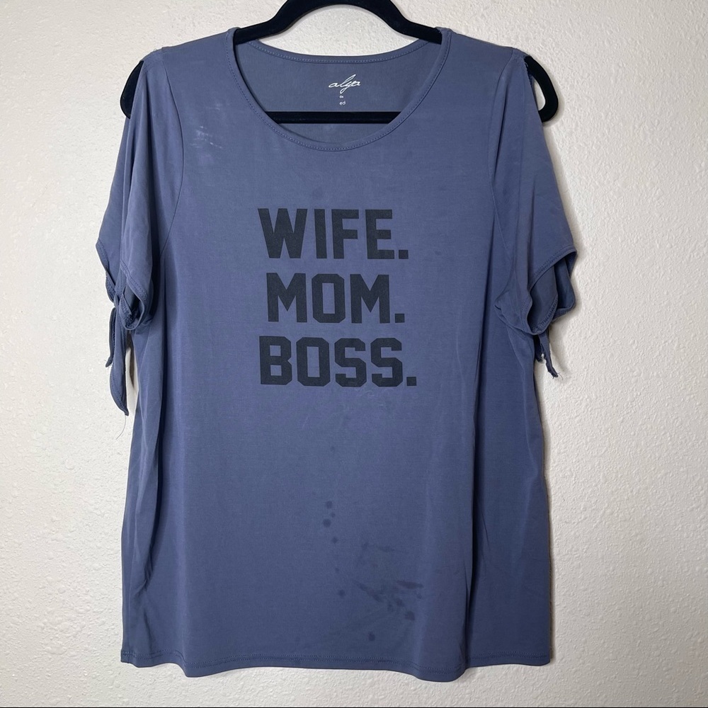 Francesca’s Alta Wife Mom Boss Tie Sleeves Shirt